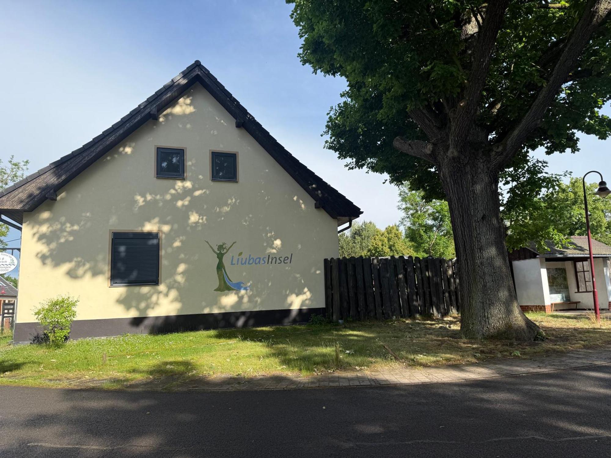 Gaestehaus Liubas Insel Kothen  Exterior photo